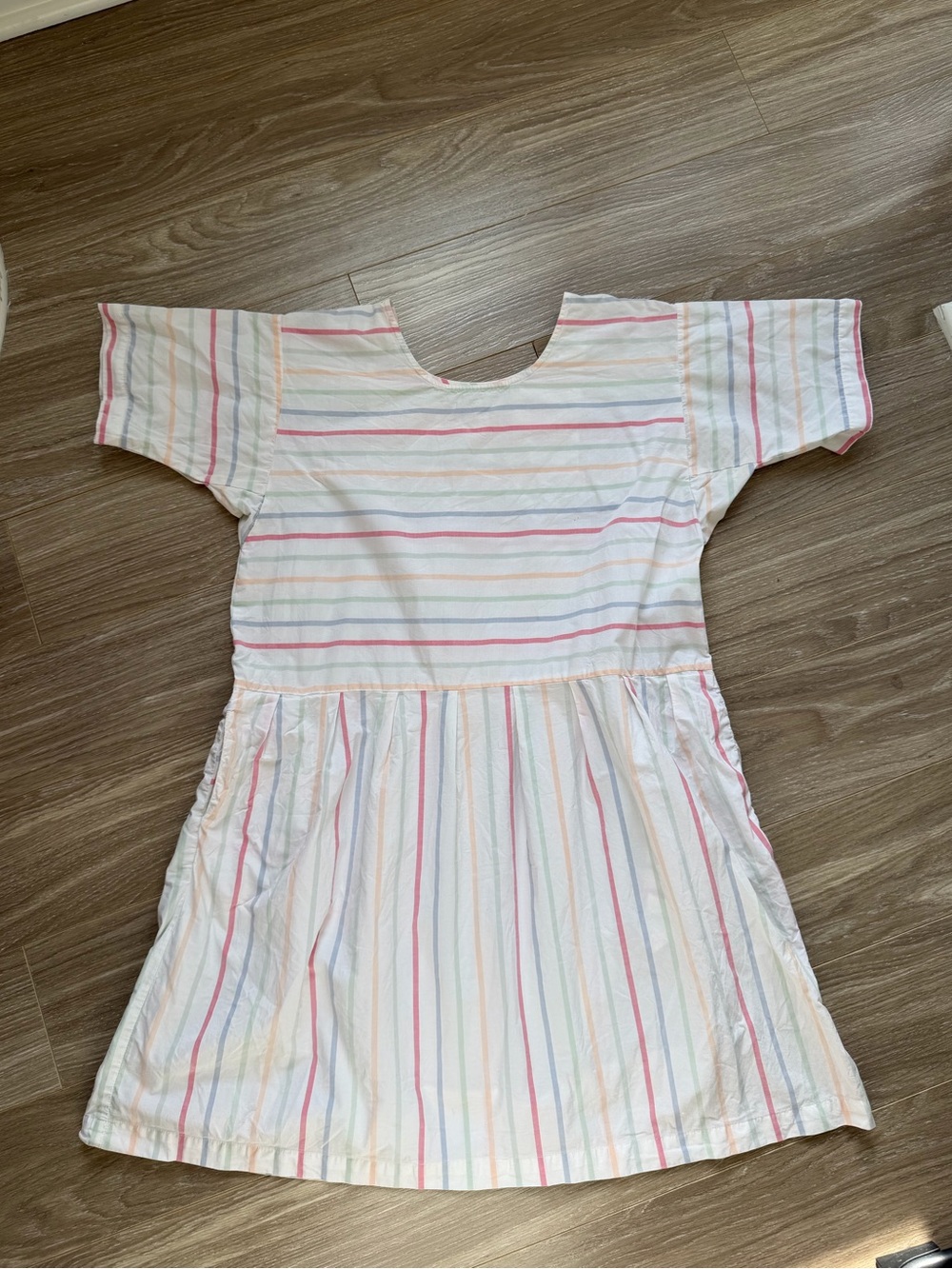 LAKE Women’s White Patio Dress Sz XL 100% Cotton Rainbow Striped